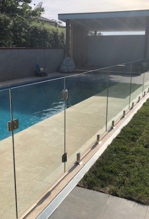 Glass pool fencing direct