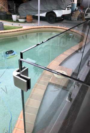 Corner bracket Glass pool fencing direct