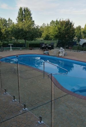 Kidney pool Glass pool fencing direct